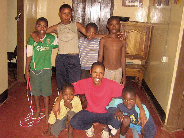 jump rope in Africa international jump rope international rope skipping Mike Fry Michael Fry Moshi Tanzania East Africa Sello Sethunya Zee Keolebogile Mokolopo Keo Tuna Haki Amani Children's Home Centre